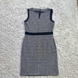 St. John Boucle Tweed Knit Sleeveless Knee Length Dress
